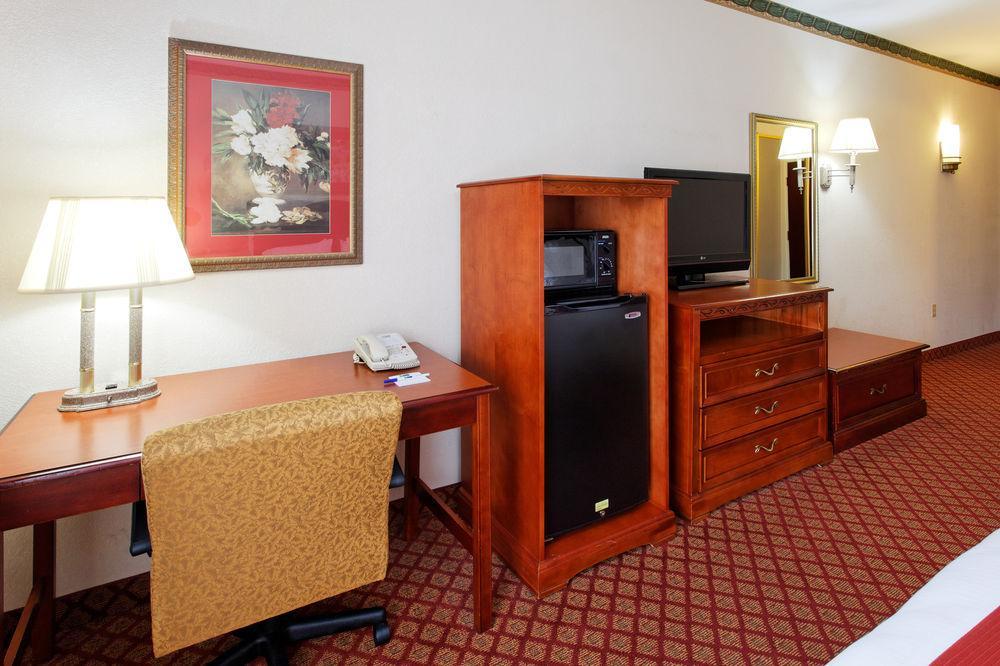 Holiday Inn Express & Suites Tupelo By Ihg Zewnętrze zdjęcie